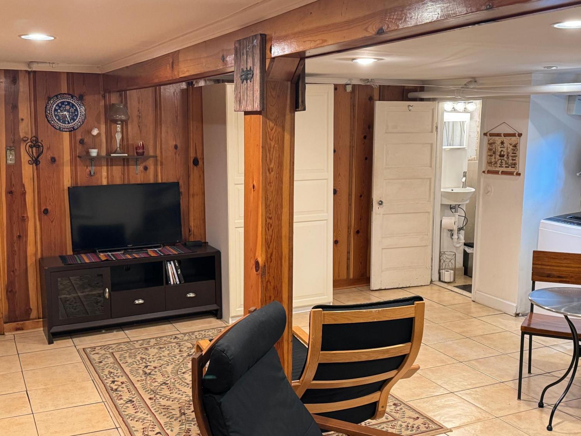 First Floor One Bedroom Apartment With Full Kitchen & Bath Washington Luaran gambar
